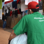 Entrega de alimentos na capital gaúcha