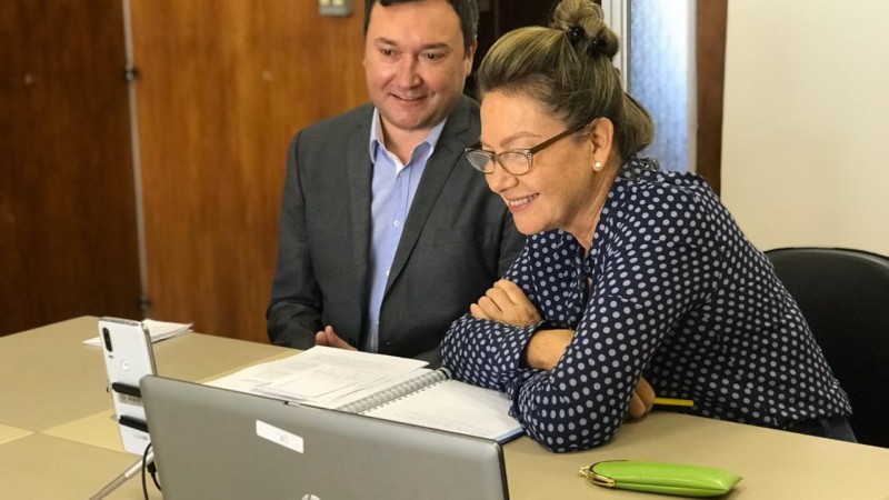 Reunião por videoconferência