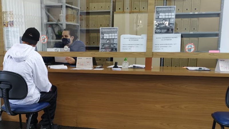 Atendimento na Agência FGTAS/Sine de Campo Bom