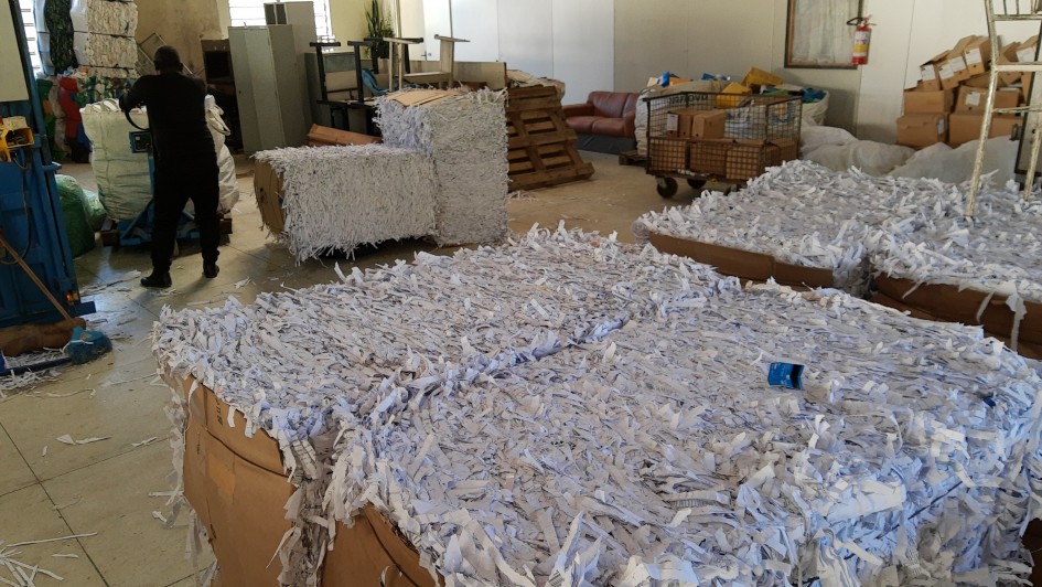 Materiais recicláveis contribuem com a geração de emprego e renda para os associados da ATUT