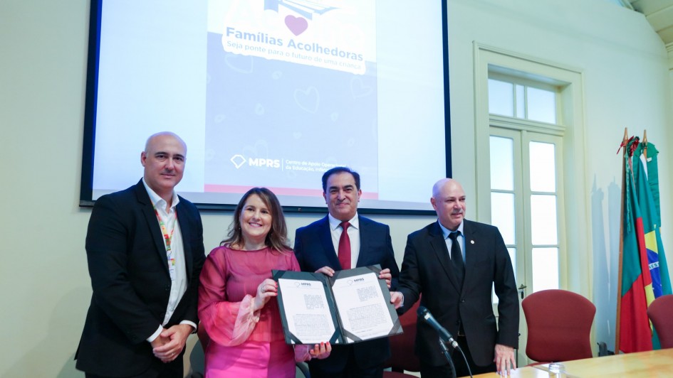 Representantes da Sedes, MPRS, TJRS e OAB/RS já firmaram Termo de Cooperação do projeto ACOLHE- Famílias Acolhedoras