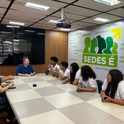 Secretário Beto Fantinel recepciona primeira turma de jovens aprendizes