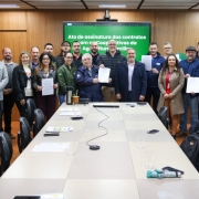 Com recursos do Funrigs, programa vai garantir a compra de mais de 740 toneladas do produto, adquiridas de nove cooperativas