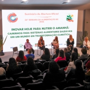 Edi&ccedil;&atilde;o debate sobre a constru&ccedil;&atilde;o de sistemas agroalimentares sustent&aacute;veis a partir da incorpora&ccedil;&atilde;o de novas tecnologias 